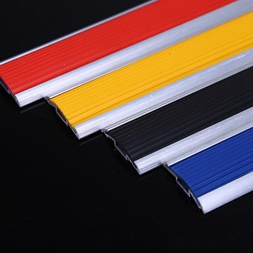 鋁扣板地板-地鐵鋁扣板吊頂裝什么