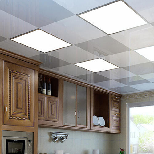 銀邊集成吊頂-入戶式玄關(guān)安裝集成吊頂?shù)姆椒? title=