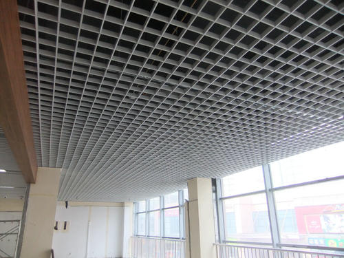 鋁扣板透氣格柵-鋁扣板和鋁格柵吊頂那個比較好