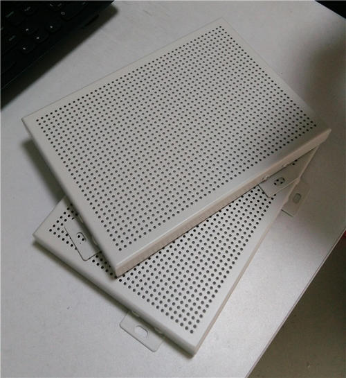 鋁扣板報價一般是多少錢-0mm厚鋁單板價格是多少