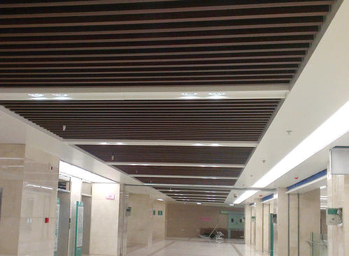 鋁方板和鋁扣板-鋁方通和鋁格柵區(qū)別在哪里