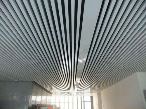 鋁方板吊頂和鋁扣板吊頂-傳統扣板吊頂和集成吊頂選哪個