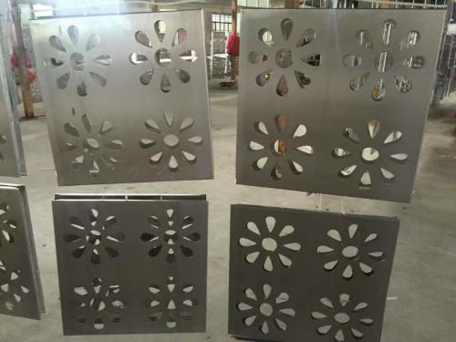 定制鋁扣板-工程鋁扣板生產(chǎn)廠家講講鋁單板多少錢一平