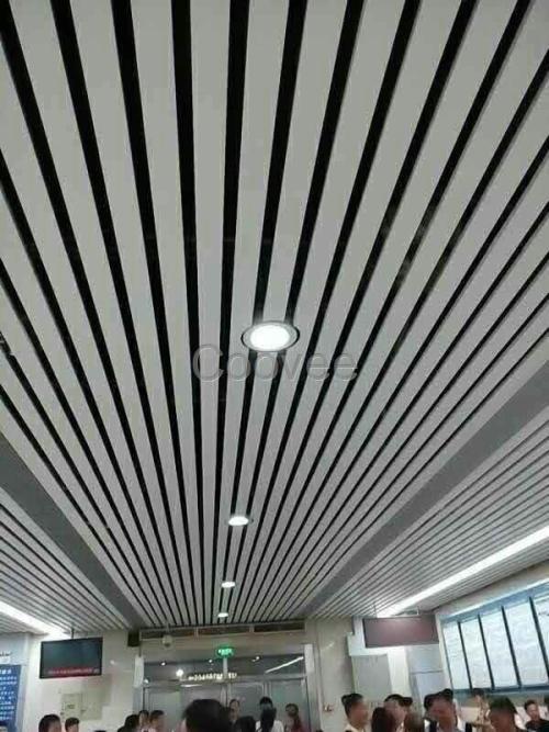 鋁扣板吊頂材優點-客廳石膏吊頂好還是鋁扣板好