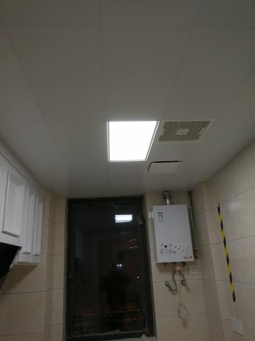 云浮集成鋁扣板-弧形鋁方通吊頂怎么選