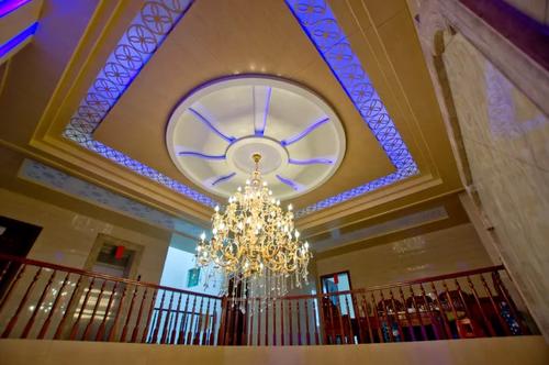 金屬鋁扣板吊頂廠家-金屬鋁扣板吊頂價格-鋁扣板吊頂屬金屬嗎