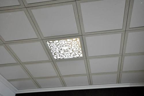 鋁扣板吊頂經(jīng)銷商-關(guān)于佛山美利龍與商場鋁方通吊頂工程合作案例