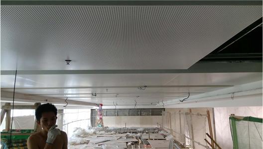 吊頂的鋁扣板一平方米多少錢-鋁扣板吊頂一平方米要多少錢一平方米-鋁扣板多少錢一平方米多少錢