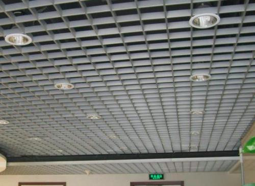 鋁扣板鋁定價(jià)-工程鋁扣板生產(chǎn)廠家講講鋁單板多少錢一平