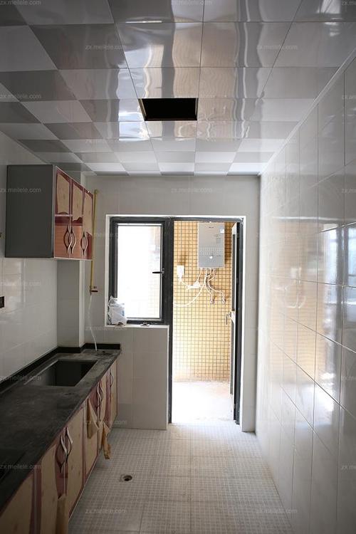 鋁扣板吊頂的品牌大全-商場鋁扣板吊頂