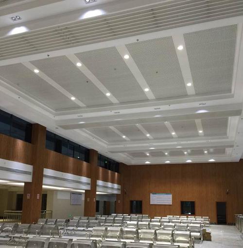 廣州鋁扣板吊頂生產廠家-廣州鋁天花廠家來告訴你集成吊頂鋁扣板怎么拆