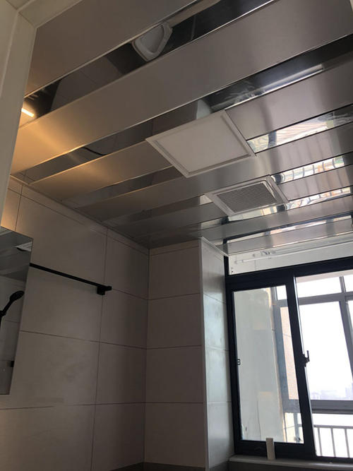 拉絲鋁扣板吊頂價格-鋁塑板和鋁扣板吊頂有什么區別