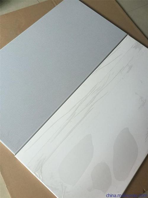 廣州集成鋁扣板廠家-家用鋁扣板集成吊頂有啥好處呢