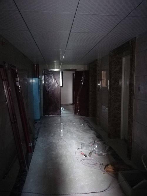 鋁扣板過道吊頂-鋁扣板集成吊頂窗簾軌道