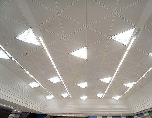 山東鋁扣板有限公司-沖孔鋁扣板吊頂的特點