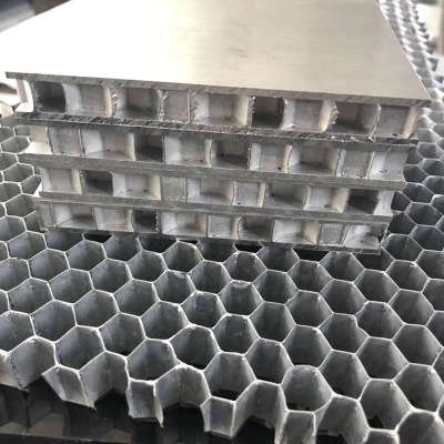 輕質鋁扣板-湛江鋁扣板生產廠家回答你