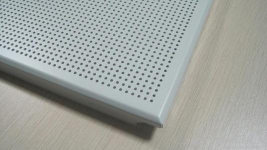 無錫生態集成吊頂-陽臺吊頂用生態木還是鋁扣板吊頂