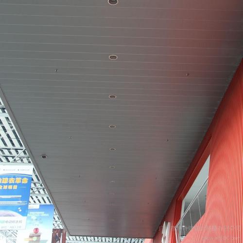 鋁扣板集成吊頂開店選擇哪個品牌-石膏板和鋁扣板集成吊頂
