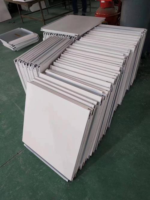 鍍鋅鋁扣板-輕鋼龍骨鋁扣板吊頂優(yōu)勢(shì)在哪里