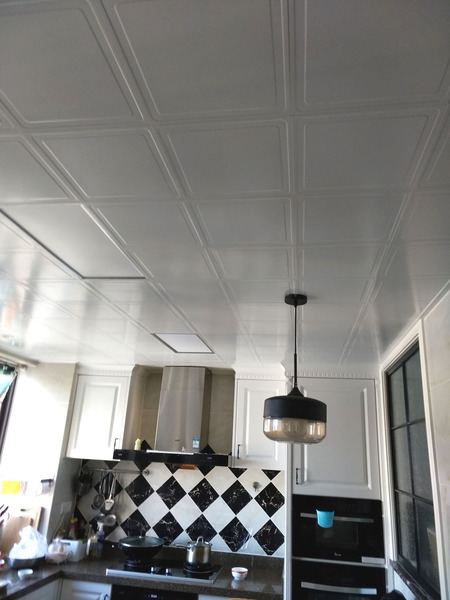 無錫生態集成吊頂-陽臺吊頂用生態木還是鋁扣板吊頂