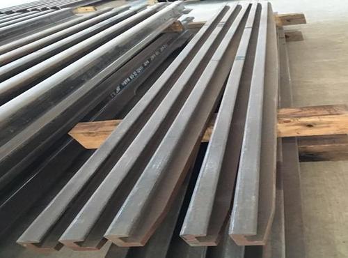 護(hù)軌鋁扣板-鋁扣板生產(chǎn)廠家叫你幾招解決它