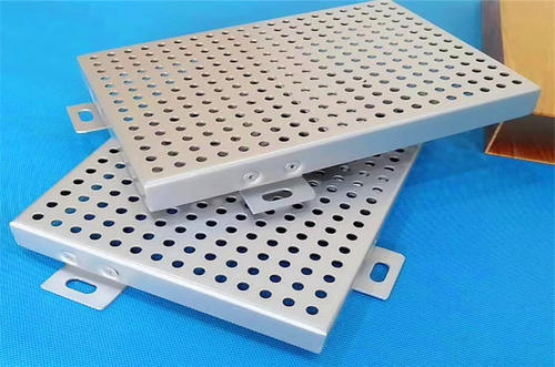 鋁扣板和沖孔鋁板-帶沖孔鋁扣板吊頂圖片來(lái)給你講講沖孔鋁扣板這些事