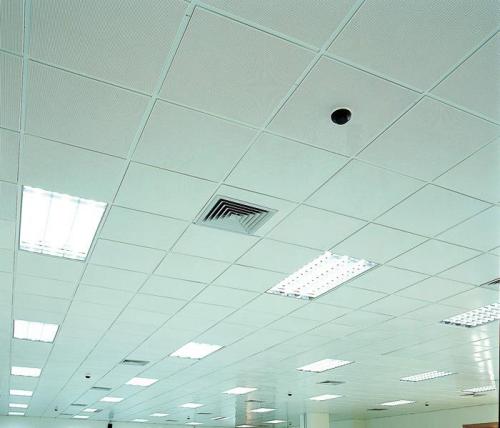 鋁扣板吊頂?shù)纳a(chǎn)廠商-辦公室吊頂應(yīng)該選擇鋁扣板還是鋁單板