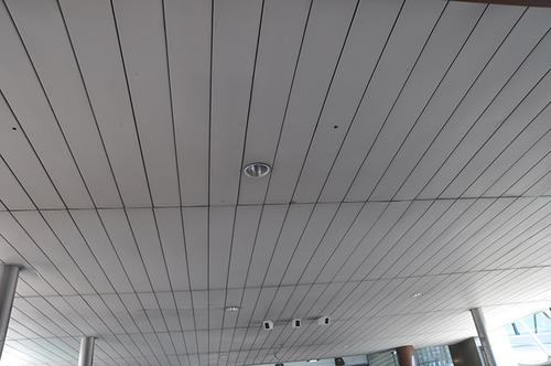 長形鋁扣板-開放式陽臺可以用鋁扣板吊頂嗎