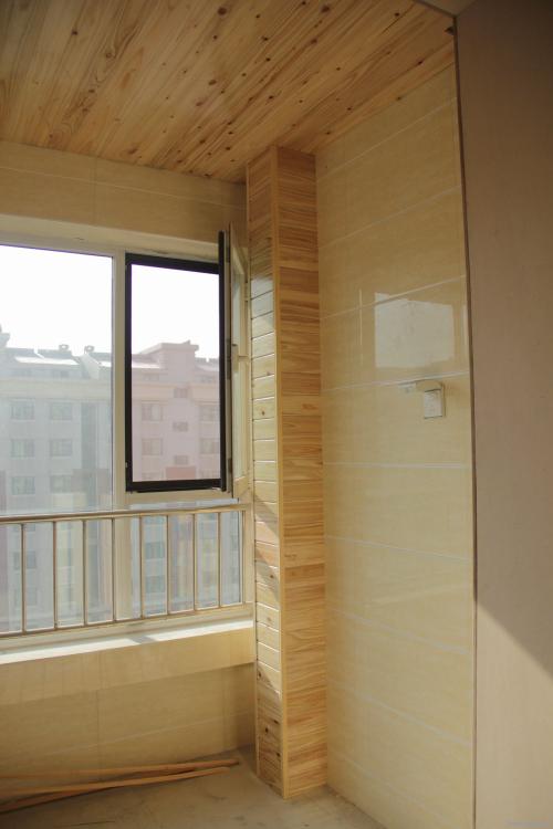 鋁扣板吊頂和桑拿板吊頂-跟著衛(wèi)生間鋁扣板吊頂廠家來(lái)揭秘衛(wèi)生間吊頂材料那些事