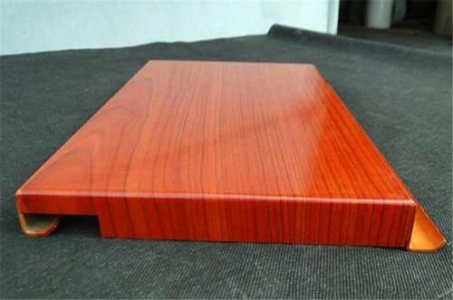 仿古集成吊頂圖-中山集成吊頂廠家帶大家看看鋁扣板吊頂和集成吊頂怎樣吧