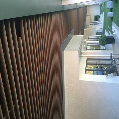 鋁單板詳細(xì)報(bào)價單-鋁單板之表面撕膜技巧講解