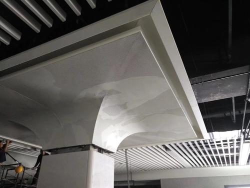 淮北鋁扣板-加油站防風鋁扣板廠家講加油站防風鋁扣板多少錢一平