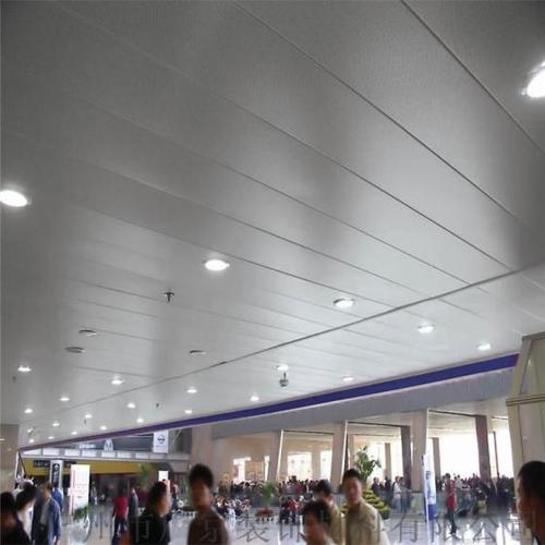 鋁扣板和鋁條板-鋁扣板和木條哪種好-鋁扣板長條和正方