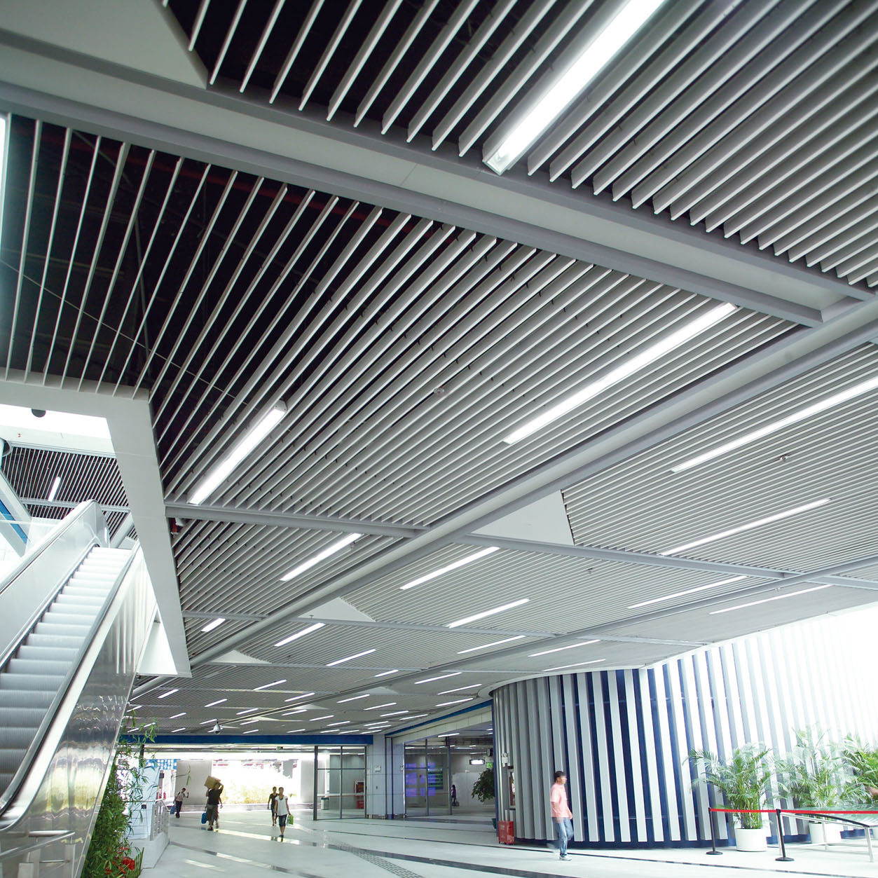 鋁方通安裝說明 鋁方通安裝說明