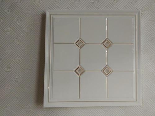 防潮鋁扣板價格-衛生間鋁扣板吊頂多少錢一平呢