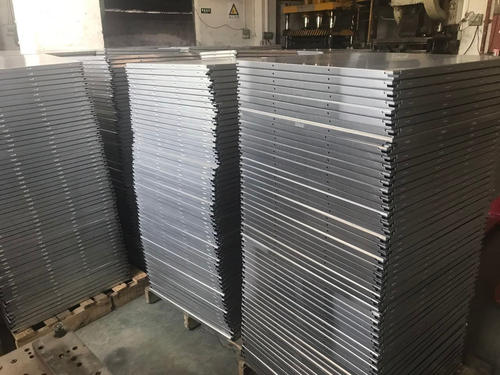 沖孔鋁扣板價格-沖孔鋁天花優(yōu)點是什么