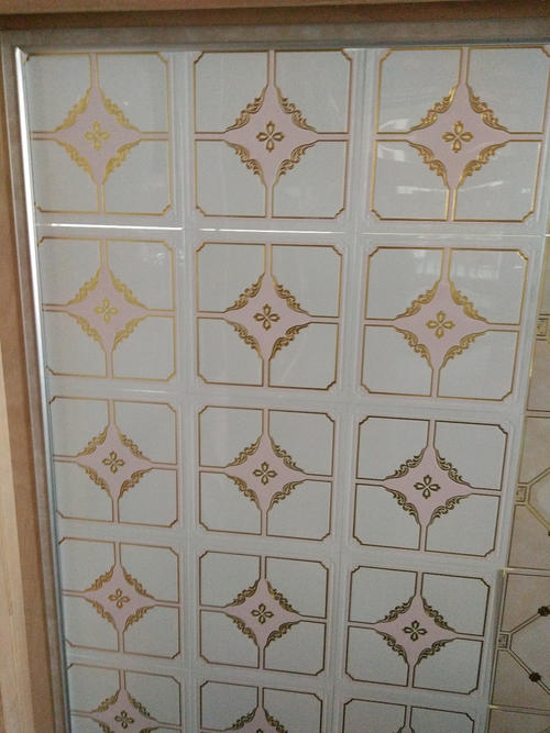 吊頂鋁扣板吊頂價(jià)格便宜的-同樣一平米的集成吊頂