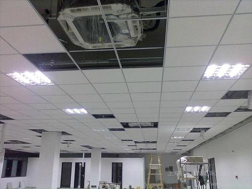 上海申花集成吊頂-中山集成吊頂廠家表示要看這幾點