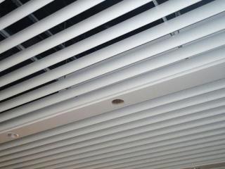 佛山鋁扣板生產廠家-中山鋁扣板生產廠家安裝步驟帶給你