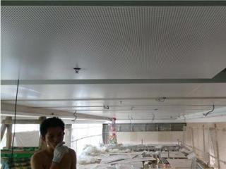 房頂?shù)匿X扣板多少錢一平方米-廚房鋁扣板吊頂廠家講講鋁扣板包工包料一平方多少錢