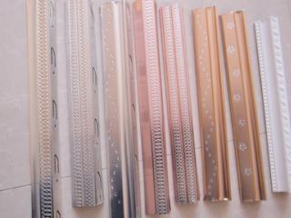 鋁扣板吊頂邊線(xiàn)-今年最流行的吊頂是什么