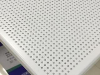 吊頂板材鋁扣板廠-在佛山鋁天花廠家里