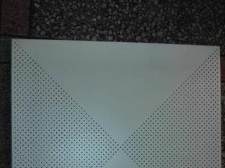 裝墻鋁扣板60-鋁扣板廠家60*60微孔怎么用