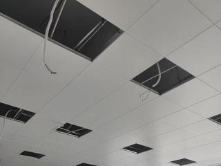 600x600鋁扣板吊頂圖-那機場天花吊頂圖說話