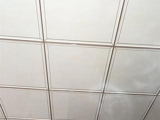 集成吊頂鋁扣板加厚-清遠(yuǎn)鋁扣板廠家手把手教你鋁扣板吊頂真假怎么看