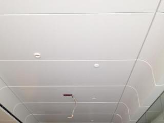 鋁扣板和鋁板-鋁塑板和鋁扣板吊頂