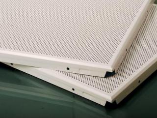 房屋吊頂材料鋁扣板-廣東鋁扣板廠家5個(gè)方面講鋁扣板吊頂為什么被選擇