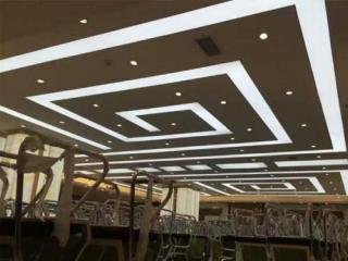 巴彥淖爾鋁扣板-辦公室吊頂應該選擇鋁扣板還是鋁單板