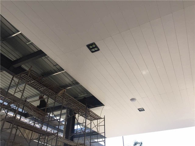 G型有縫式條扣天花 G型有縫式條扣天花